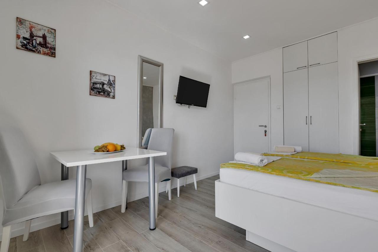 Apartments Zorica Tucepi Exterior photo