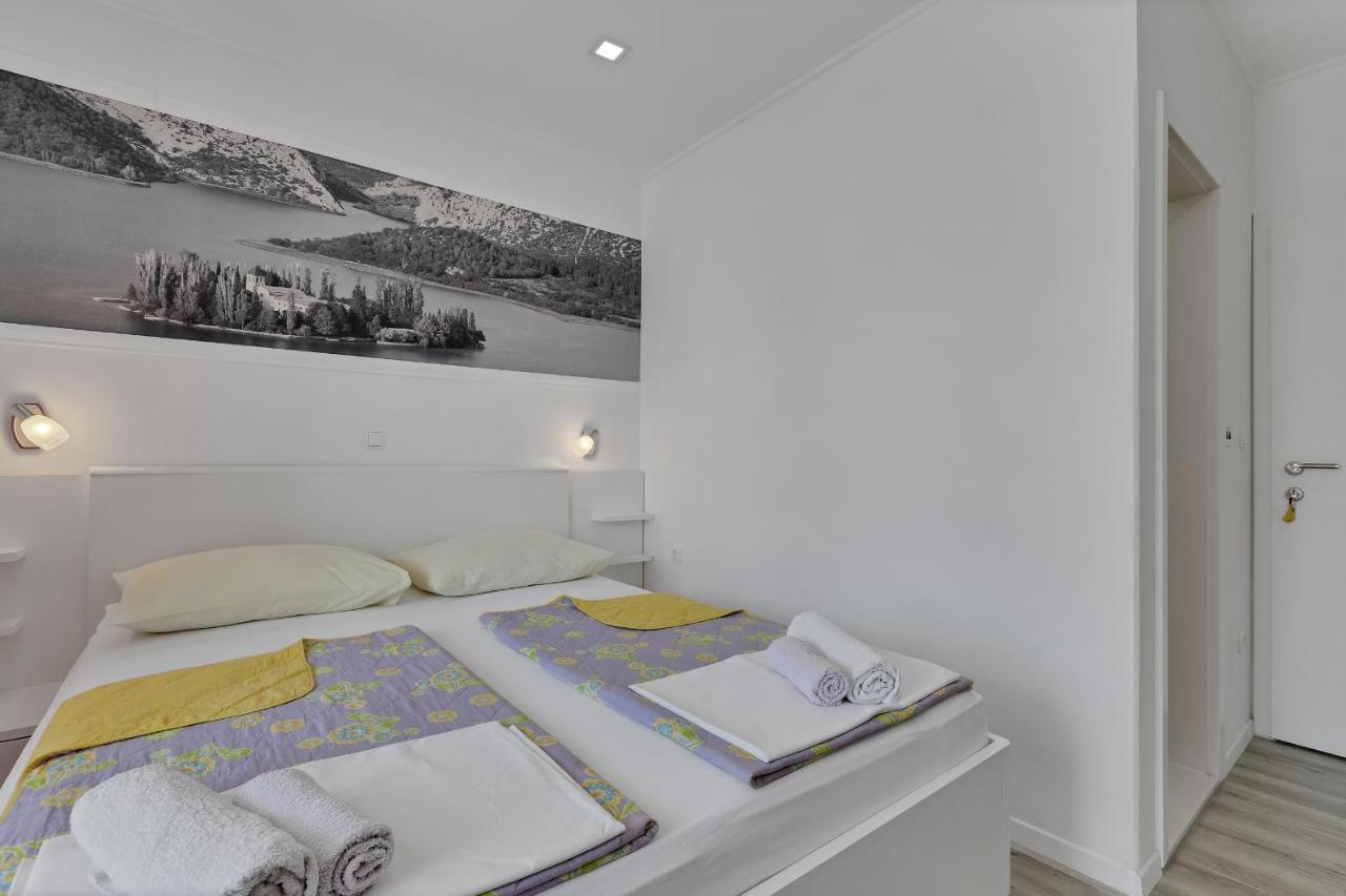Apartments Zorica Tucepi Exterior photo